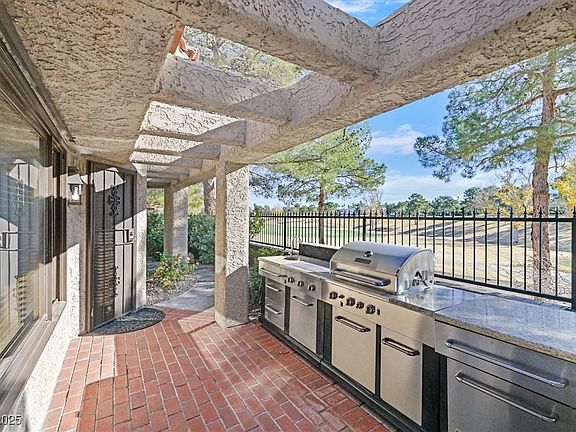 4th image of 7133 Mission Hills Dr