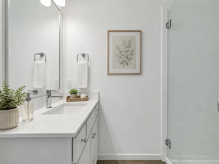 5315 La Crosse Ln #8 — Photo 4