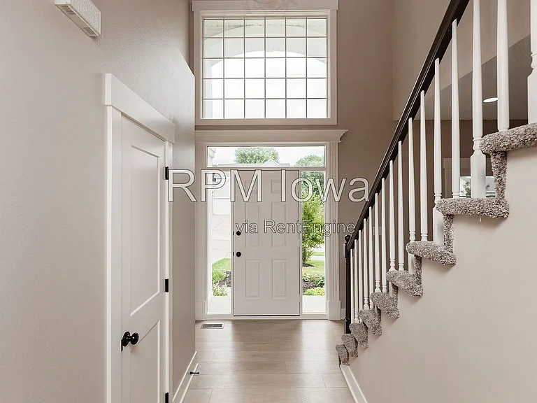 14440 Briarwood Ln — Photo 3