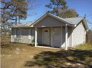 121 Wren Dr, Defuniak Springs, FL 32433