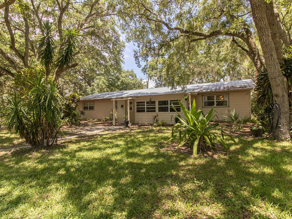 1st image of 3380 Henderson Dr