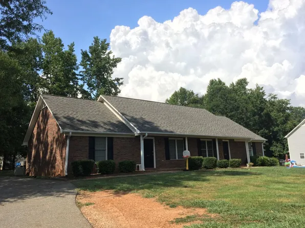 166-168 McBeth Rd, Cowpens, SC 29330