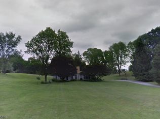 90 Hardscrabble Rd, Mendham, NJ 07945