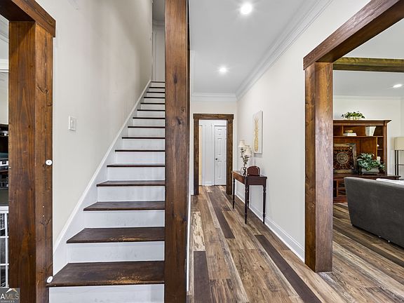4th image of 2872 Summit Crest Ln
