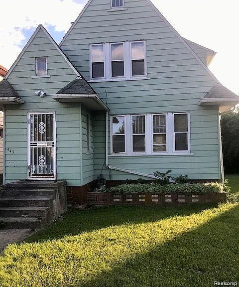 1st image of 443 Algonquin St