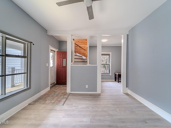 4th image of 55 Spring Avenue