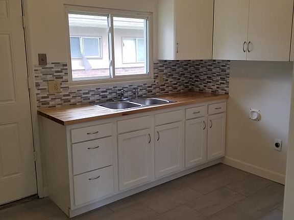4th image of 3018 Northgate Ave #1/2