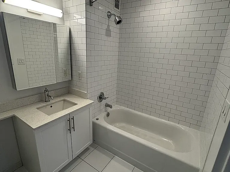 9745 Queens Blvd #601 — Photo 10