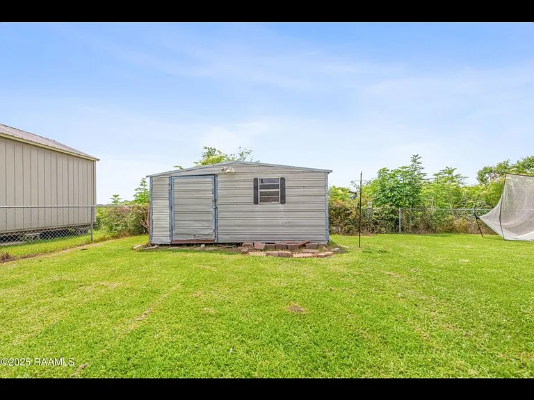 1413 Montagne St — Photo 12