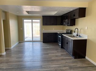 12457 Red Wing Rd APT 3, Apple Valley, CA 92308