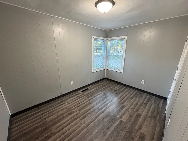 307 Red Oak Rd — Photo 2