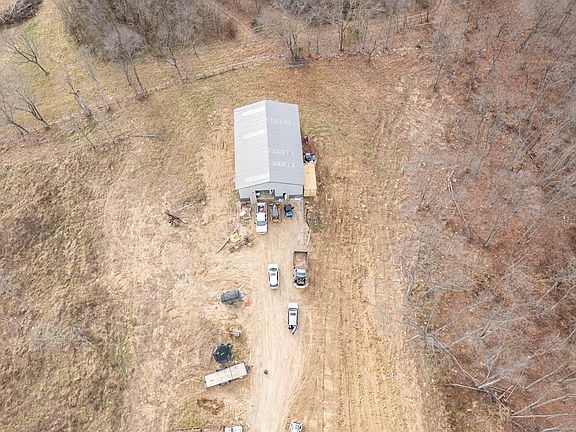 3rd image of 831 Grover Criswell Rd