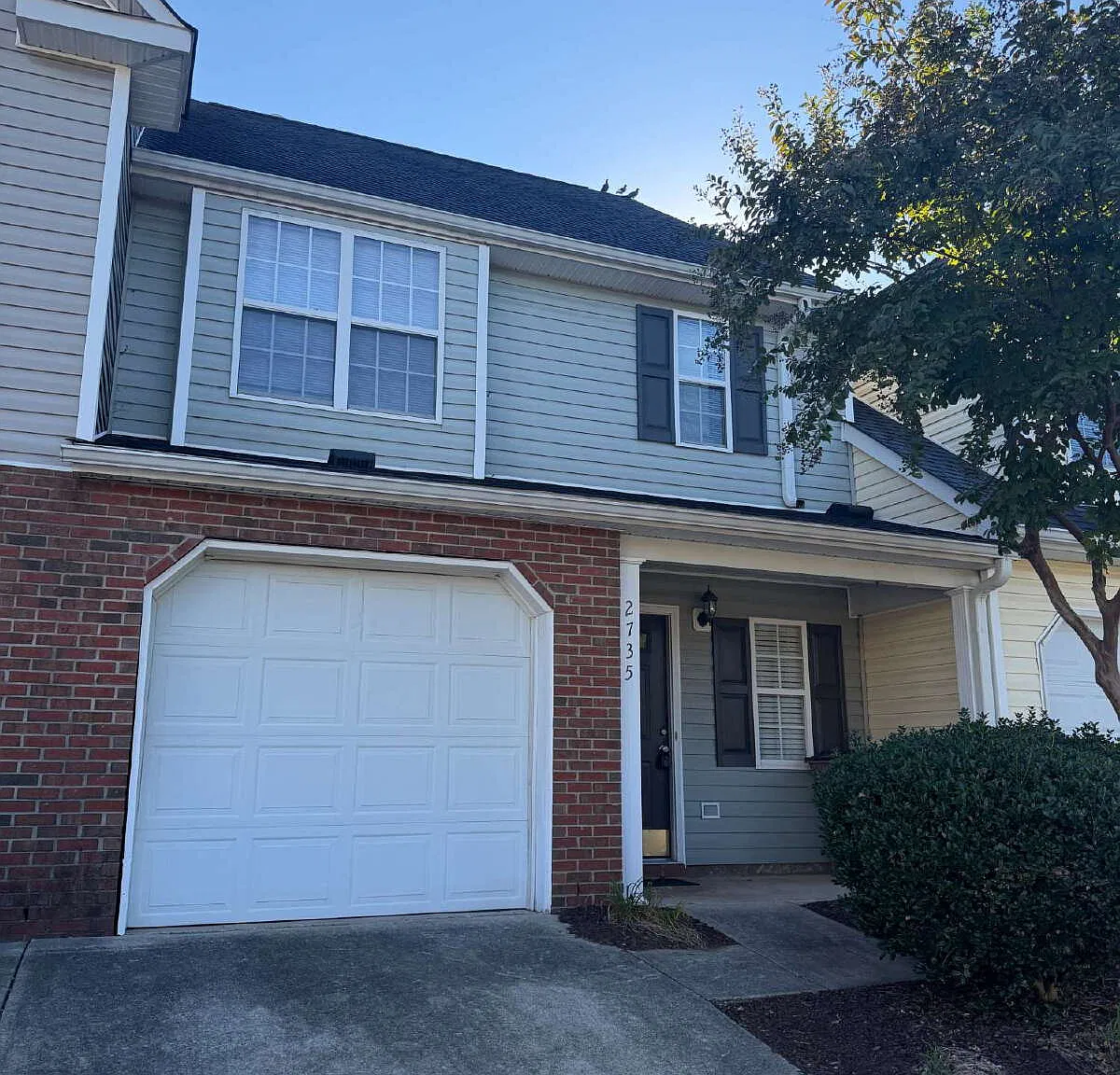 2 bed, 2.5 bath, 1415 sqft, $1,675 — Photo 1