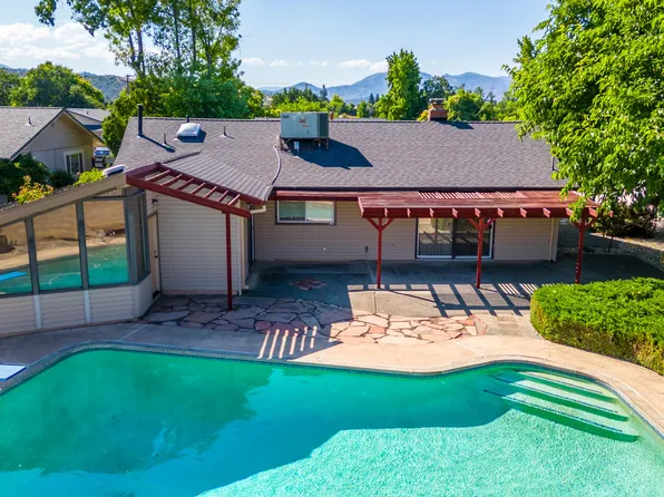 4125 Oro St, Redding, CA 96001