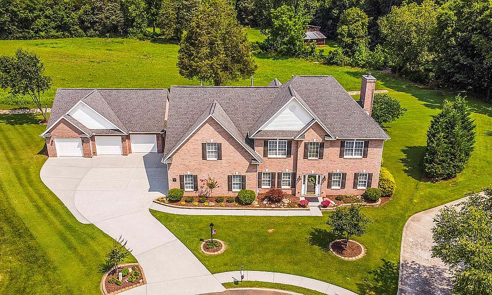 1st image of 3405 Clear Creek Ln