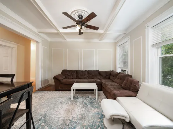 66 Romaine Avenue image 2 of 12