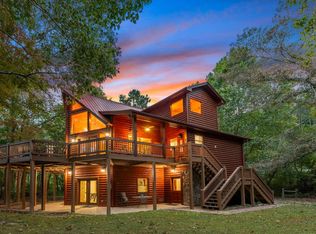 136 River Front Dr, Copperhill, TN 37317