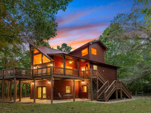 136 River Front Dr, Copperhill, TN 37317