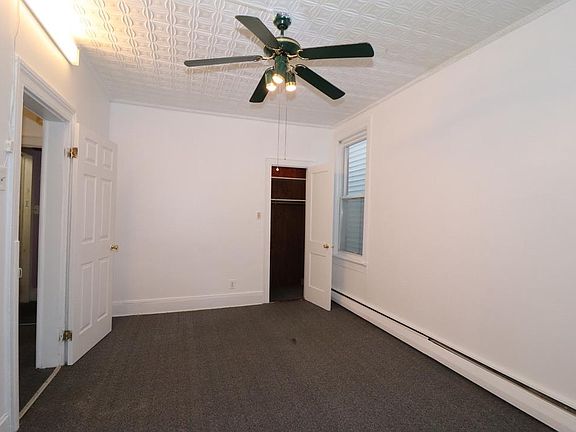 Bedroom 1 (1/2)
