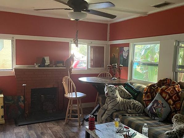 305 Pennsylvania Ave