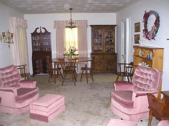 3rd image of 2325 Northview Dr