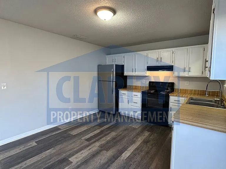 904 Valley Head Rd NW — Photo 8