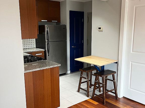 3rd image of 61 Herbert St #3R