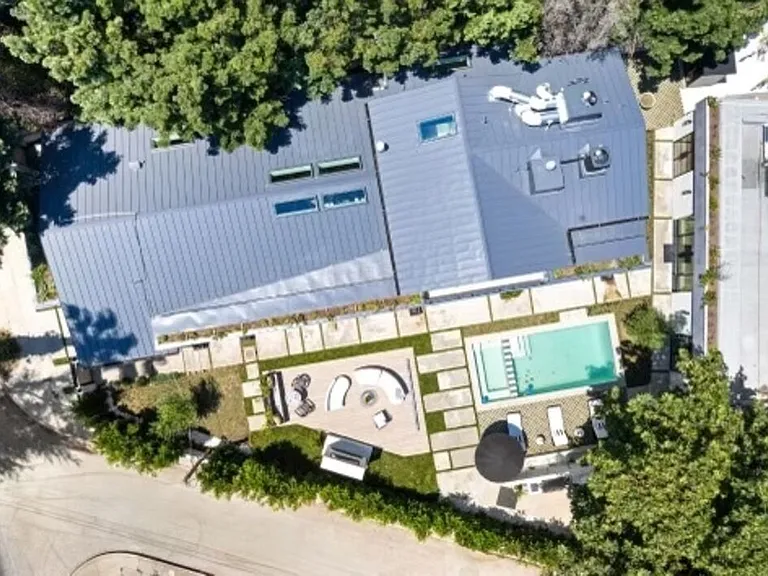 1914 Laurel Canyon Blvd — Photo 47