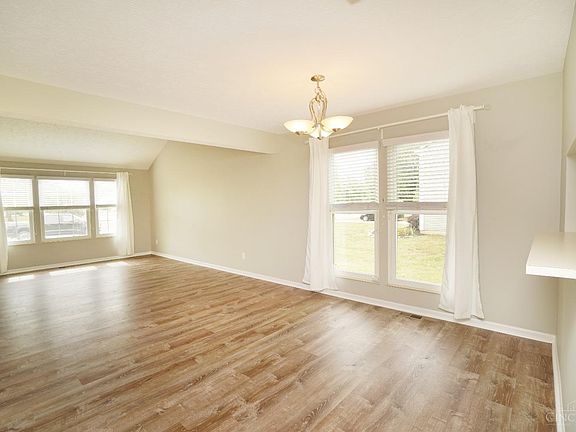 5th image of 8264 Verdant Dr