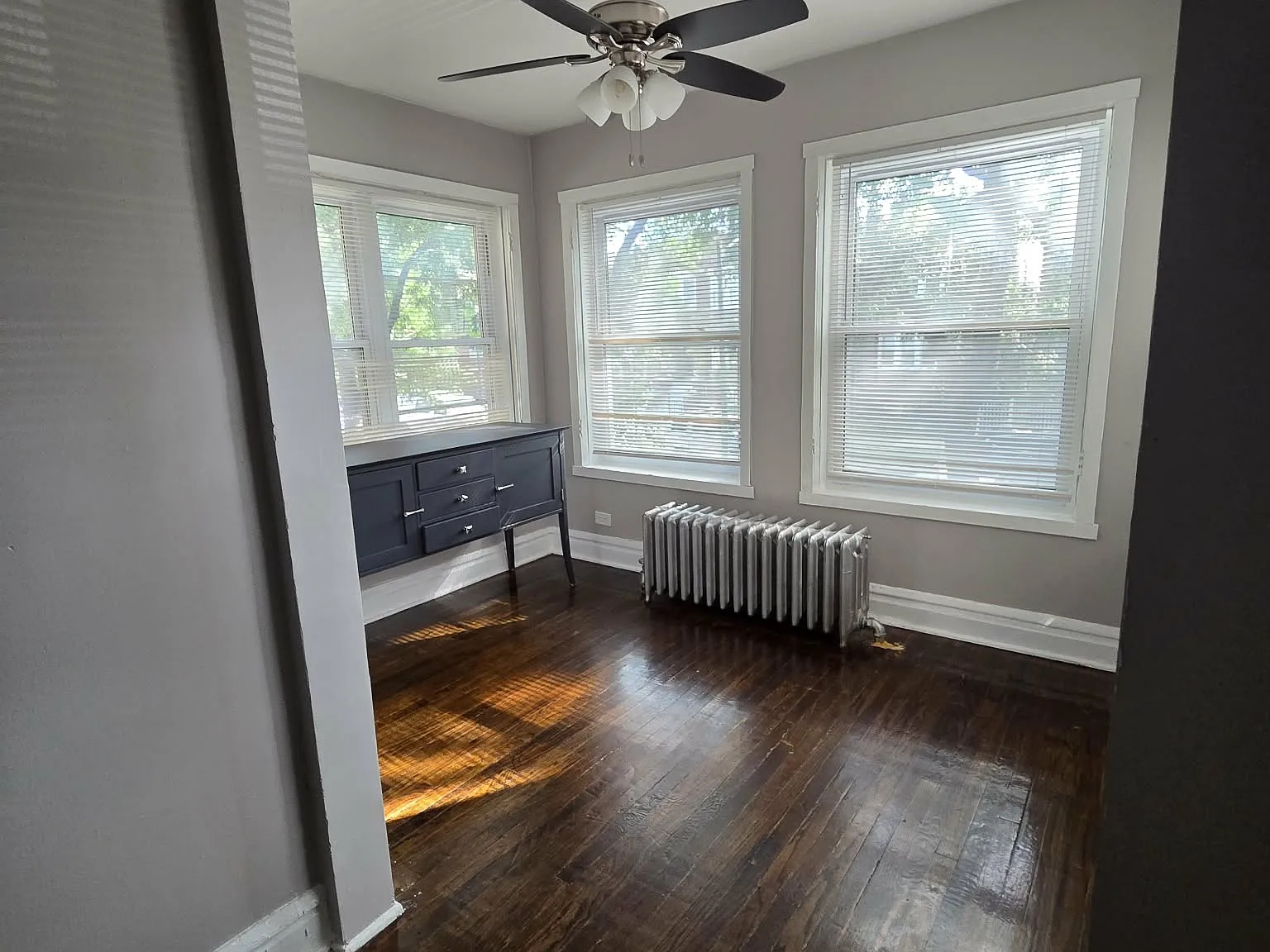 3 bed, 1200 sqft, $2,000 — Photo 3