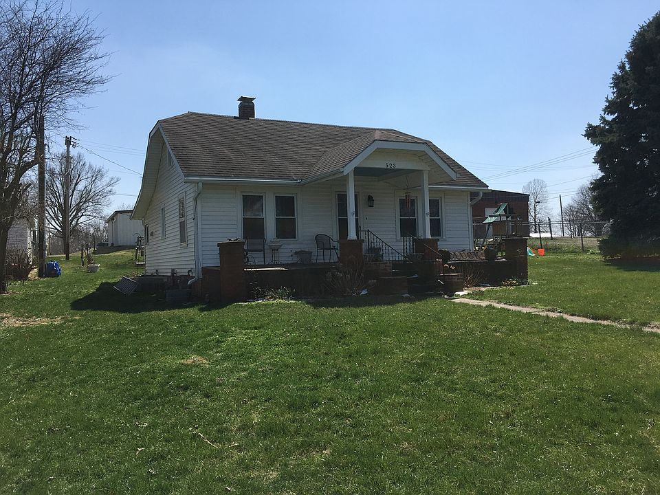 1st image of 523 W Robertson St