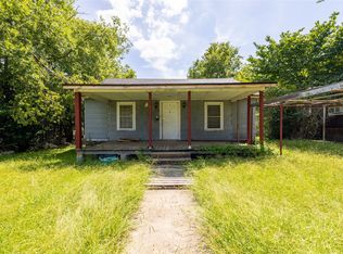 914 W Angeline St, Groesbeck, TX 76642