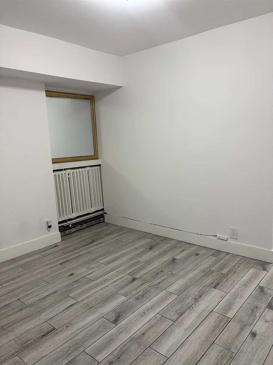 Building Photo - 6013 Jackson St #1