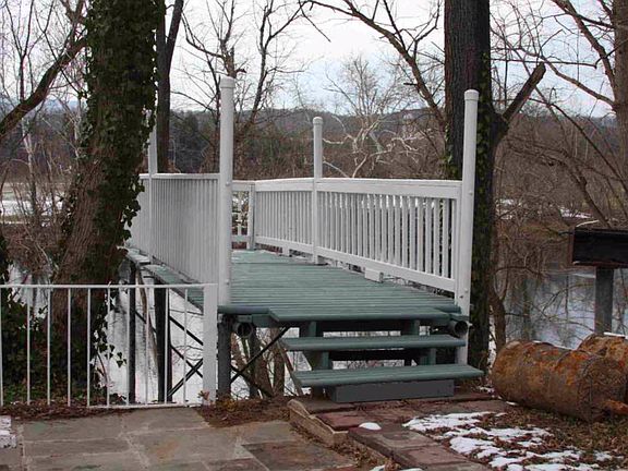 5th image of 257 N Fork River Ln