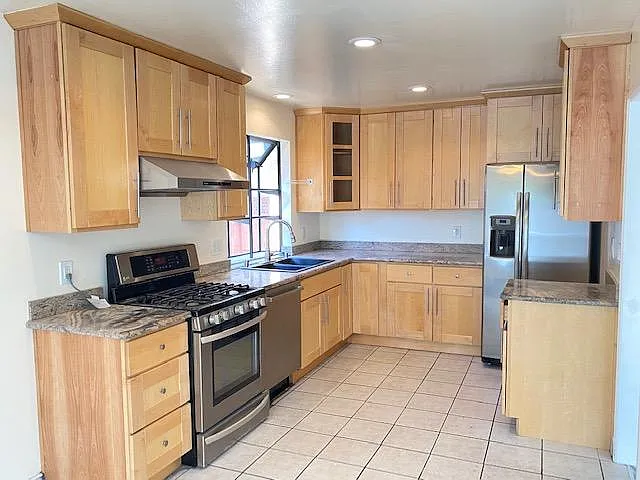 3404 San Marino Ave — Photo 2