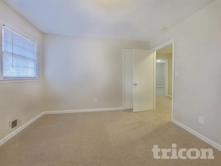 5020 Horton Pl — Photo 11
