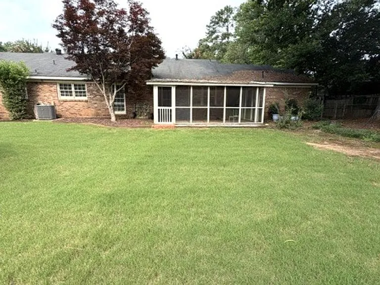 1733 Ridgedale Dr — Photo 16