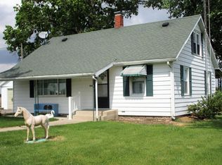 4226 Lincoln Rd, Louisville, IL 62858