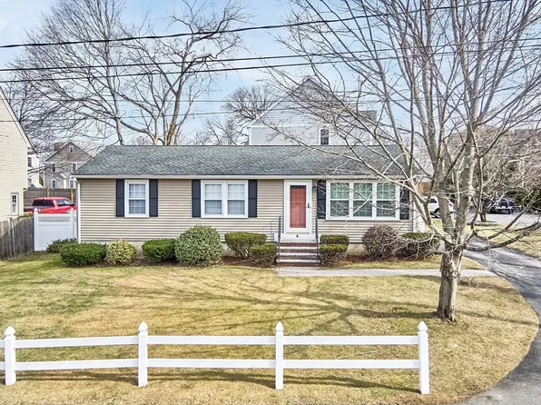 6 Vermette Ct, Ipswich, MA 01938