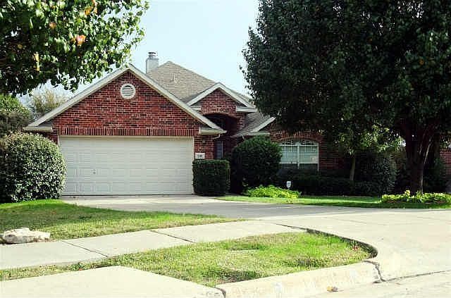 1st image of 209 Turnberry Ln