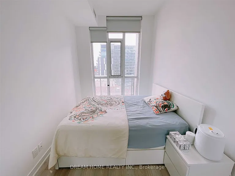 120 Parliament St #808 — Photo 5