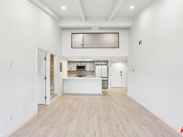 2700 Cahuenga Blvd E #4313 — Photo 6