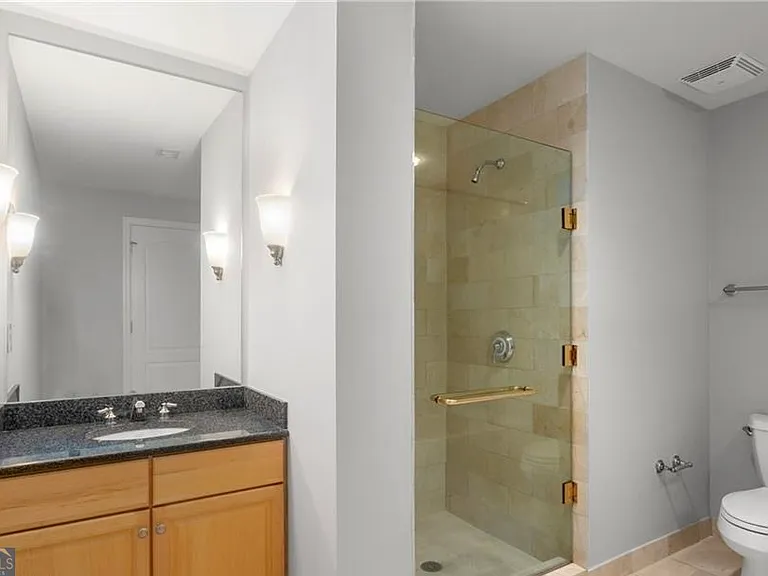 195 14th St NE #1902 — Photo 16