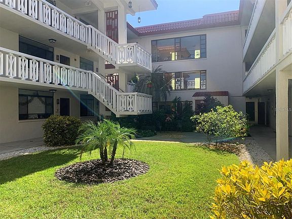 3rd image of 2612 Pearce Dr Unit 205