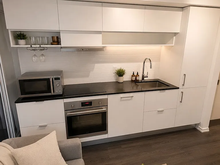 8 Hillsdale Ave E #724 — Photo 10