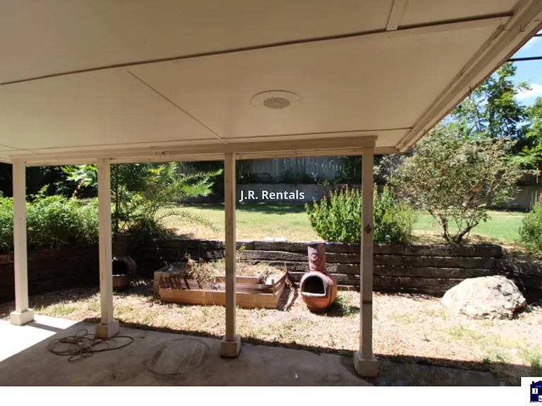 616 Manning Dr — Photo 18