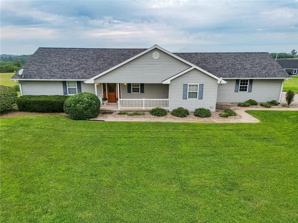 25651 Liberty Rd, Maryville, MO 64468