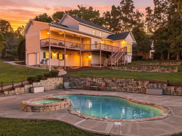 388 Double Tree Dr SE, Calhoun, GA 30701