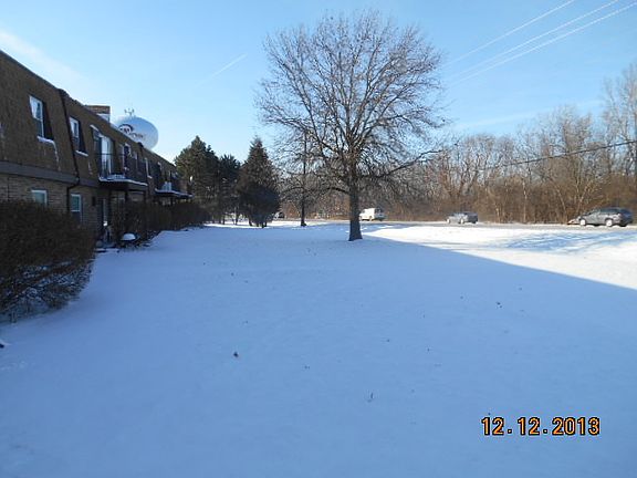 2nd image of 18W125 63rd St APT 105A