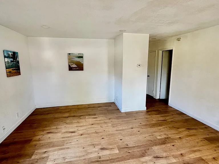 2737 Ophelia Ave — Photo 8